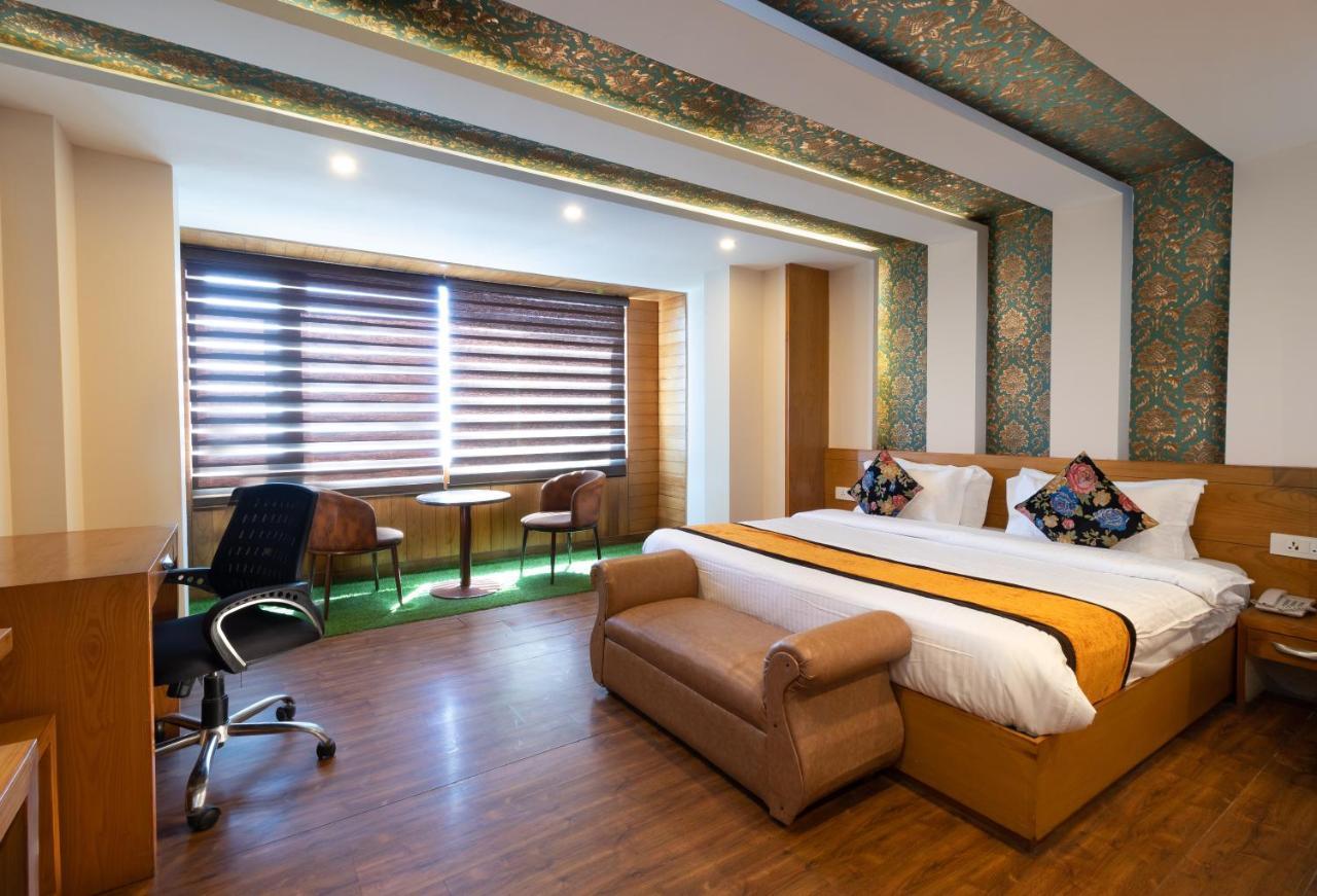 Accord Hotel Mussoorie Exterior foto