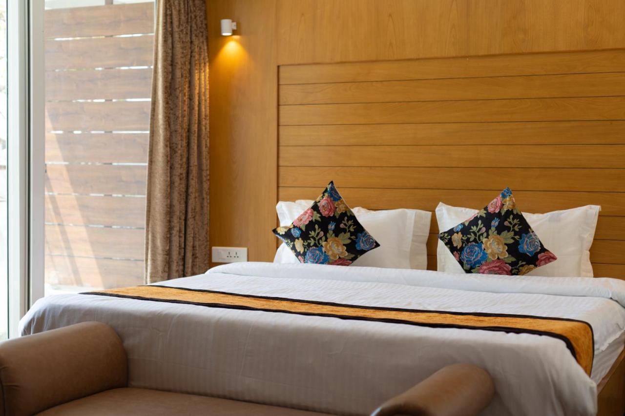 Accord Hotel Mussoorie Exterior foto